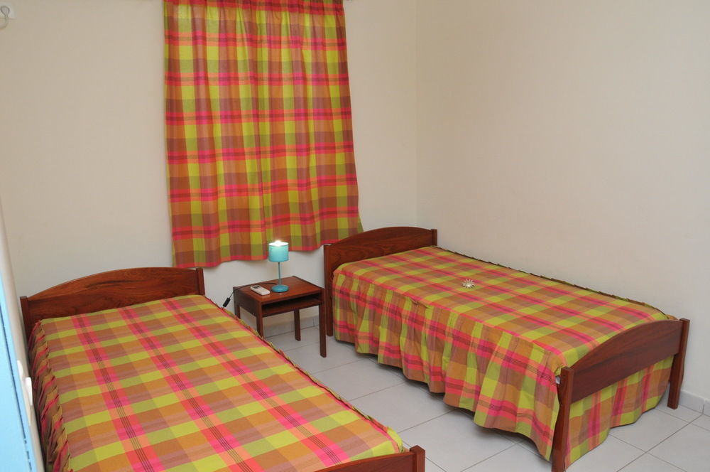 Hotel Village Pomme Cannelle 3 Etoiles Le Precheur Екстериор снимка